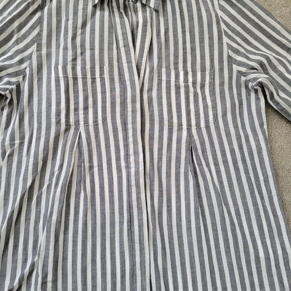 Lord & Taylor Women's Striped button-down Shirt Size US SP - Picture 5 of 8